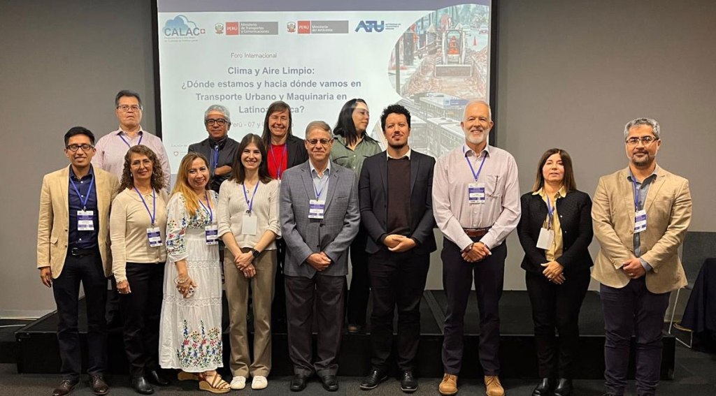 Dave Luscombe, CESAR Scheme Liaison (3rd from right) with the CALAC+ team and speakers in Lima